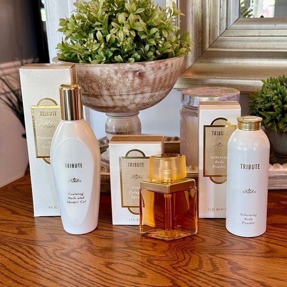 Mary Kay Tribute Cologne Shower Gel & Body Powder